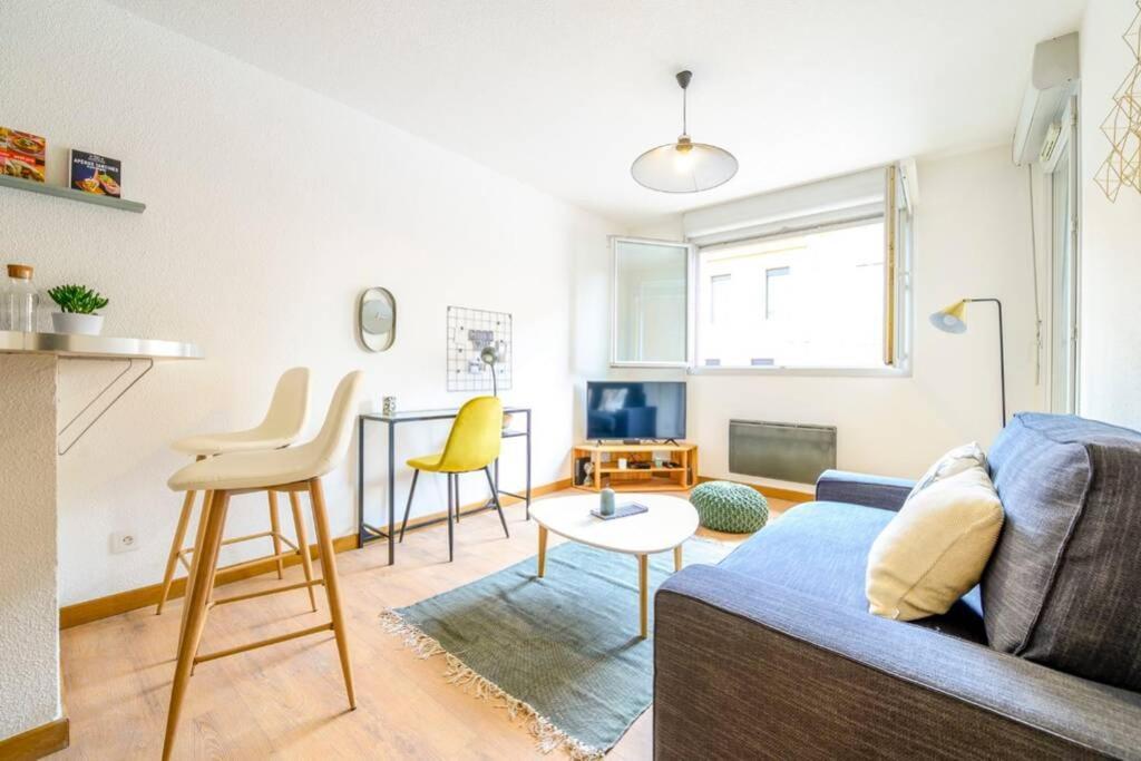 Le Montmorency - Free Parking - Airbus - Netflix Toulouse Luaran gambar